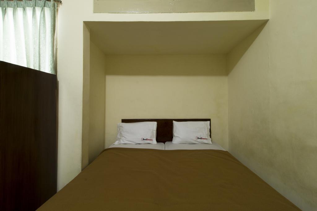 Hotel Reddoorz @ Klender Jakarta Exteriér fotografie